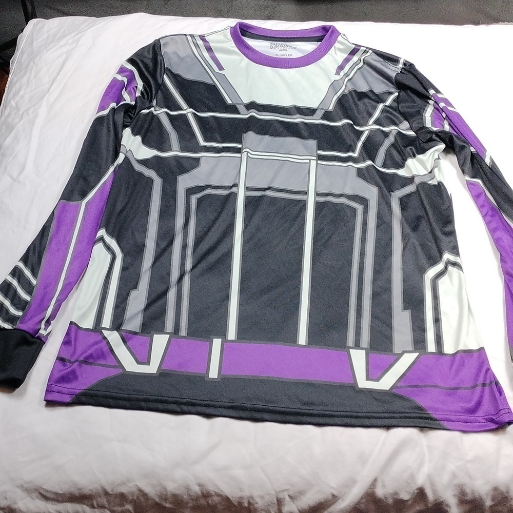 Marvel Avengers men's XL size top